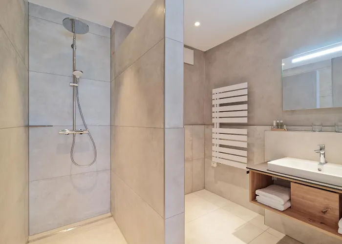 住宿加早餐酒店 Weinquartier Boujong 布劳讷贝格