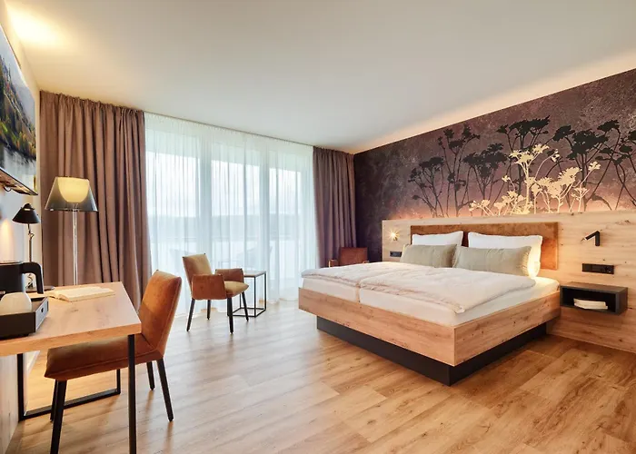 Weinquartier Boujong 住宿加早餐酒店 4*